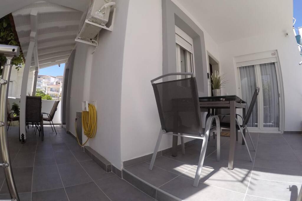 Polychrono New 2 Bedroom Apt. Just By The Sea! ภายนอก รูปภาพ