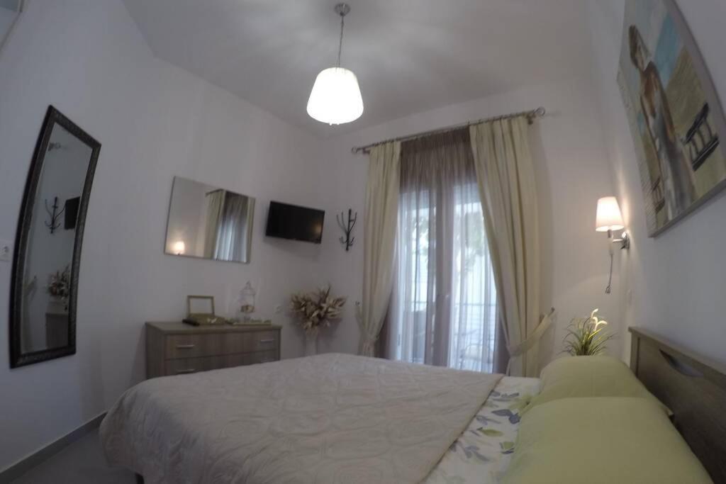 Polychrono New 2 Bedroom Apt. Just By The Sea! ภายนอก รูปภาพ