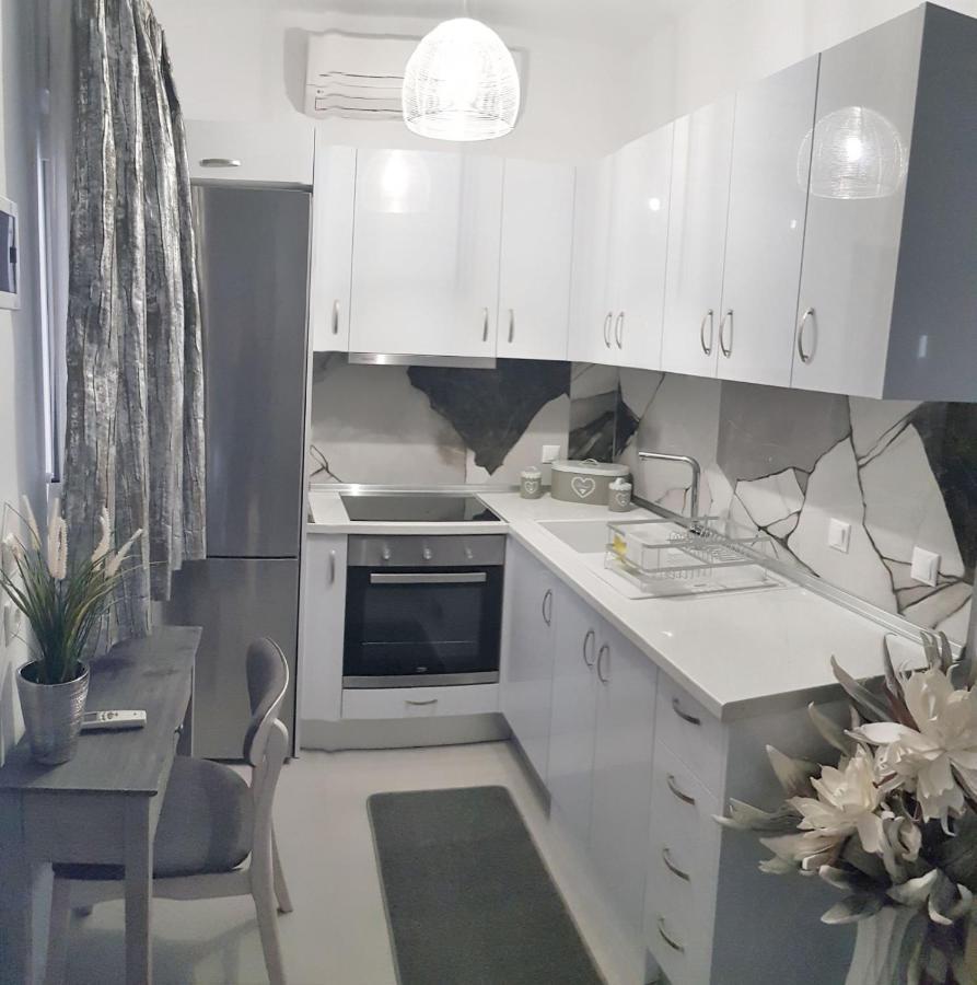 Polychrono New 2 Bedroom Apt. Just By The Sea! ภายนอก รูปภาพ
